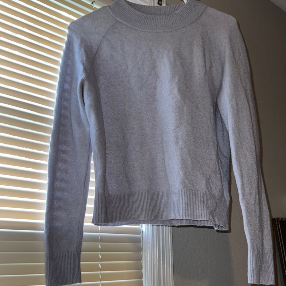 Athleta Gray Crew Neck Sweater Fitted Knit